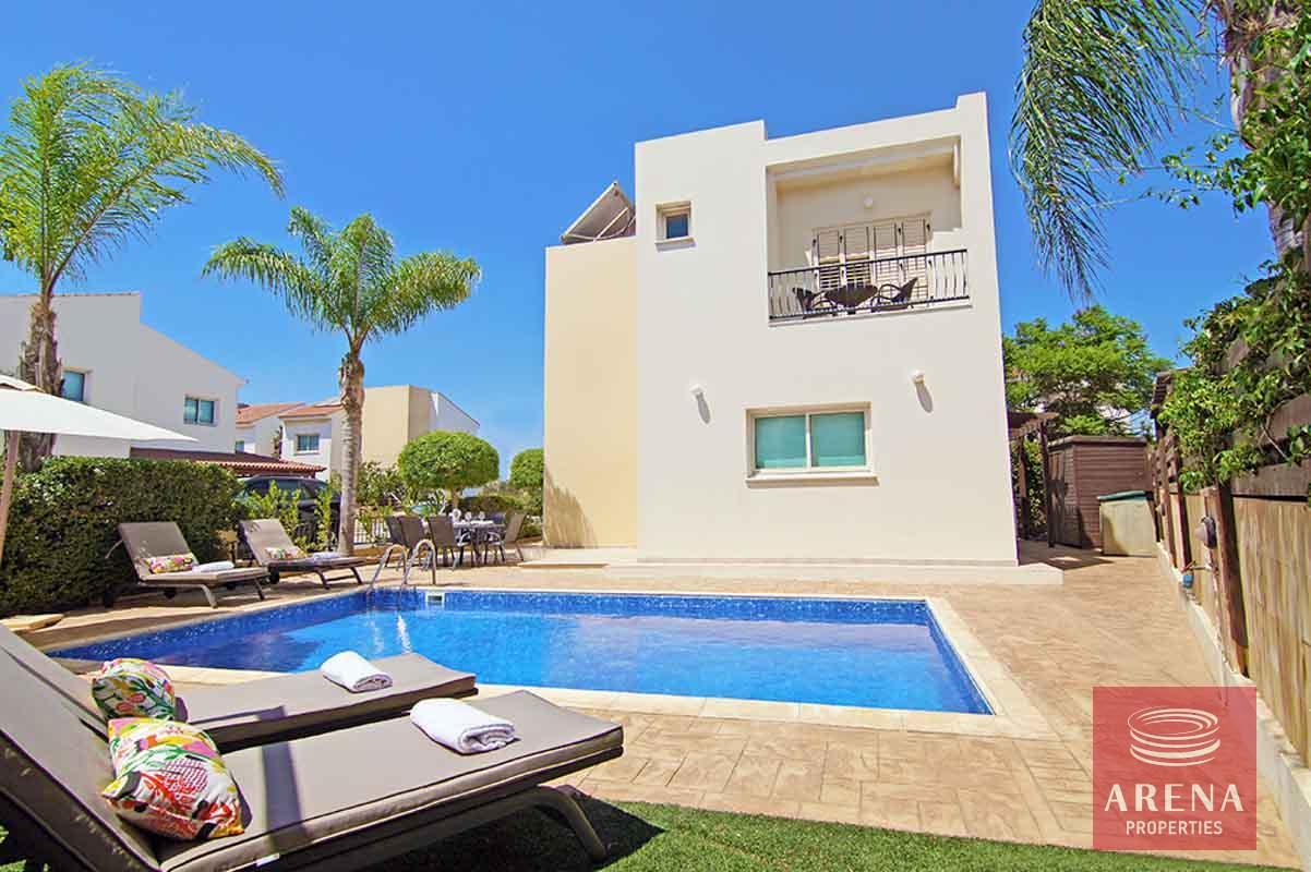 1-VILLA-IN-PERNERA-6565-1