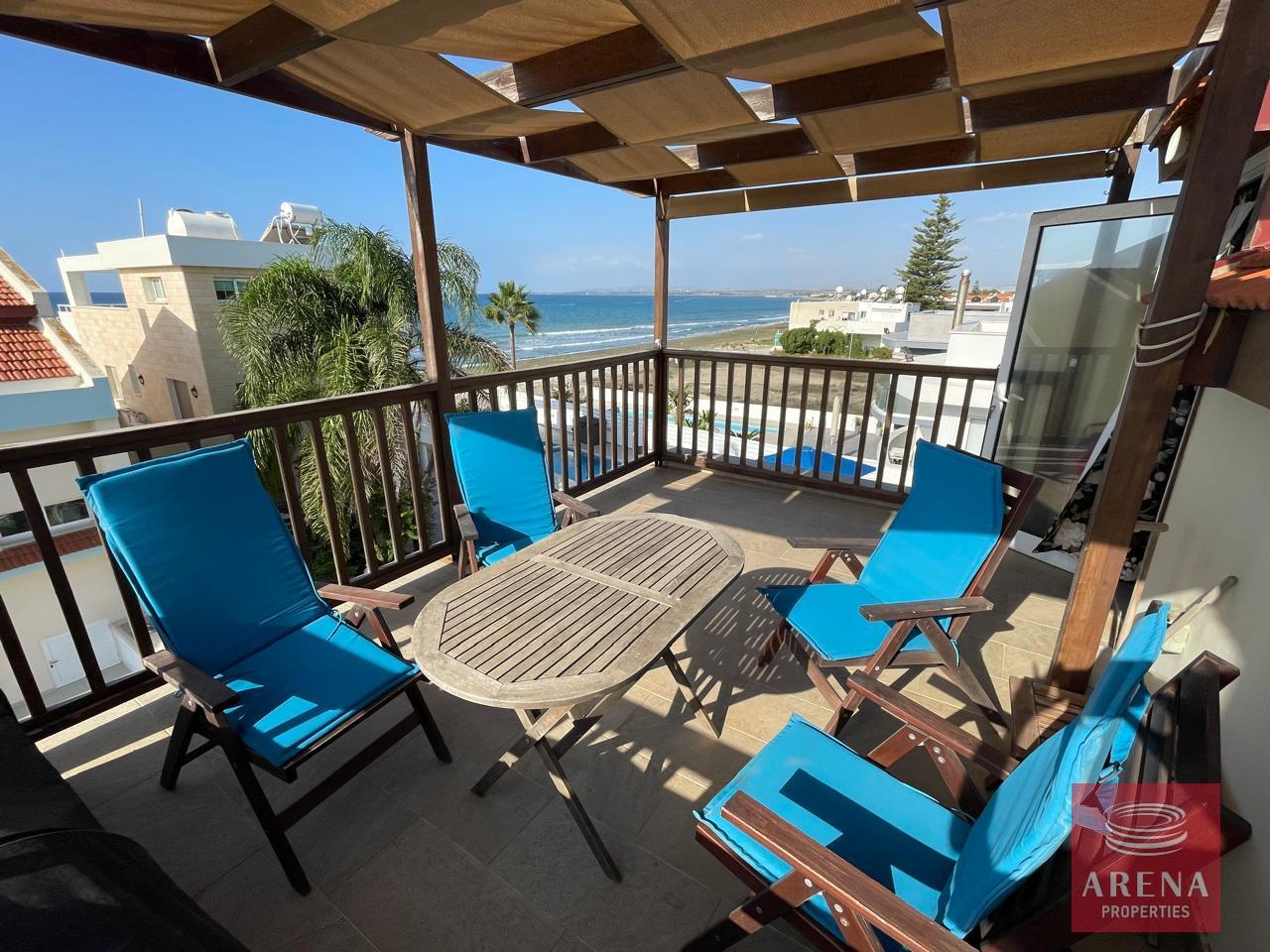 1-VILLA-IN-PERVOLIA-8654