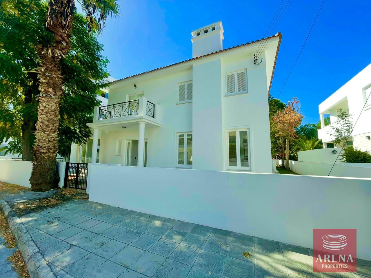 1-VILLA-IN-STROVOLOS-8730