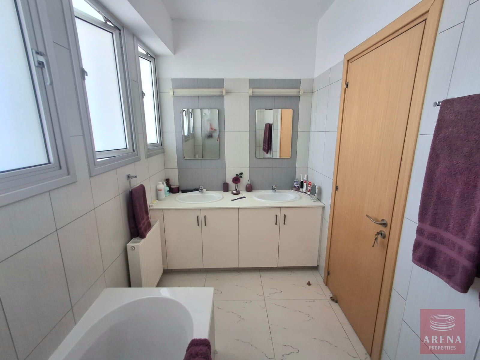 1-VILLA-LIVADIA-5015-18-2