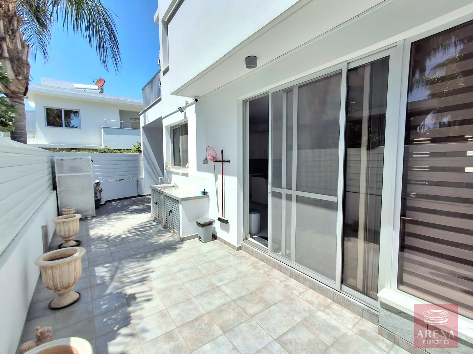 1-VILLA-LIVADIA-5015-25-2