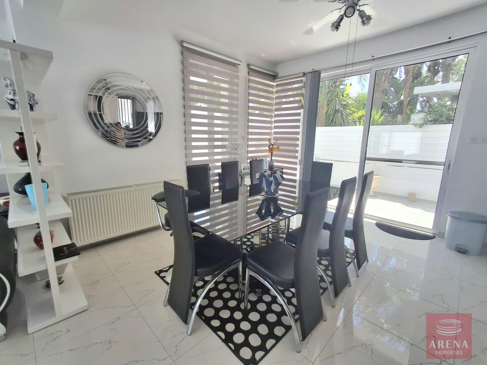 1-VILLA-LIVADIA-5015-8-2