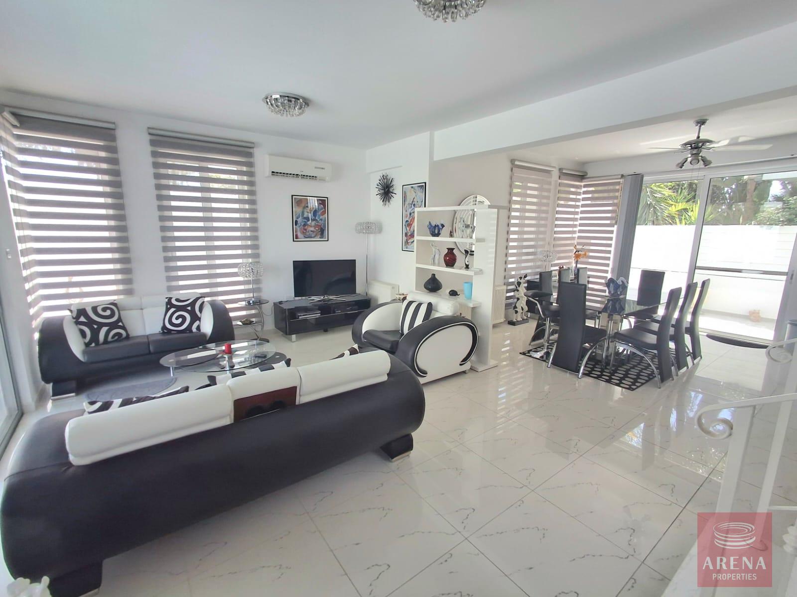 1-VILLA-LIVADIA-5015-9-2
