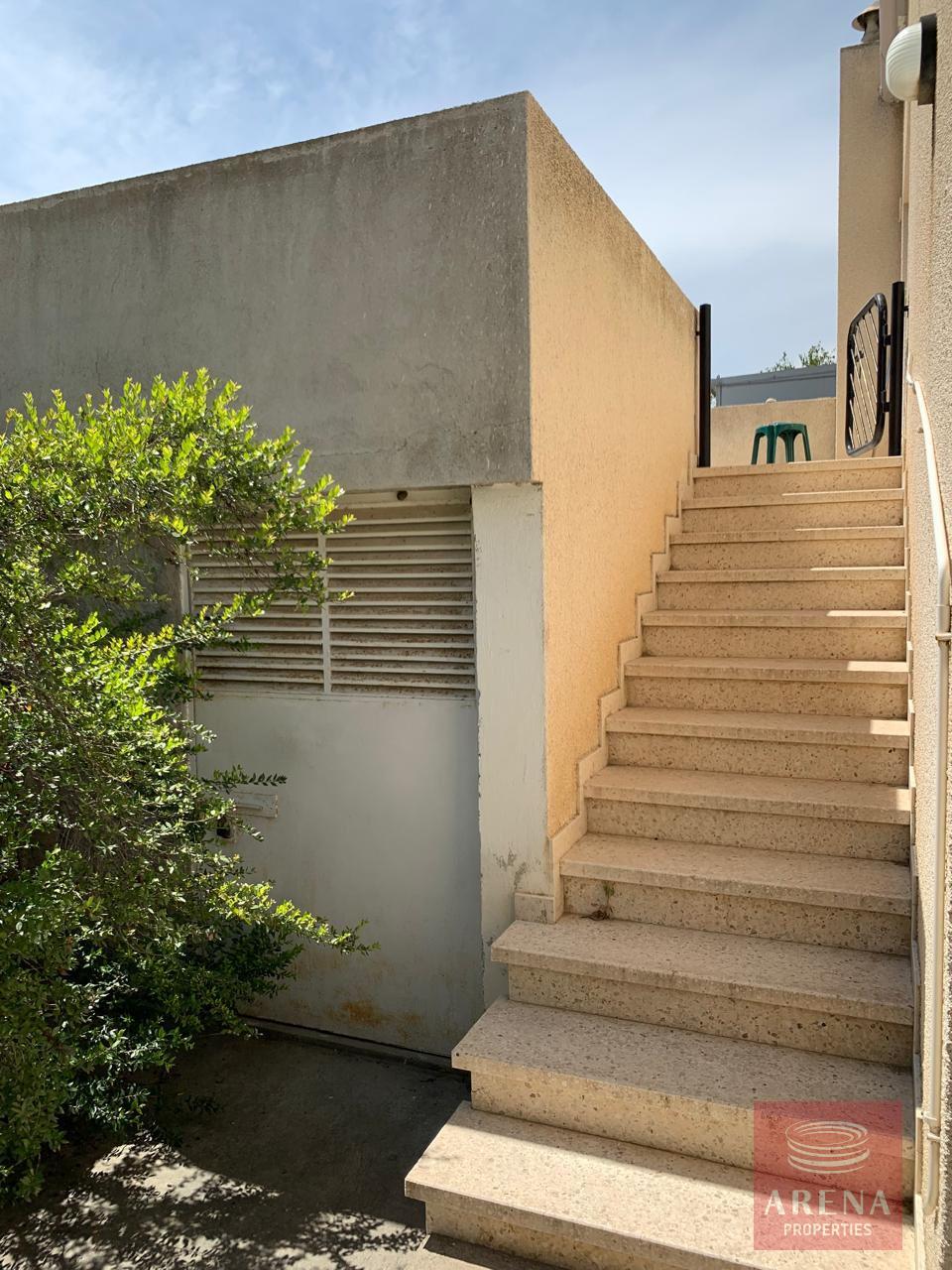 1-VILLA-MENEOU-10351-12-3