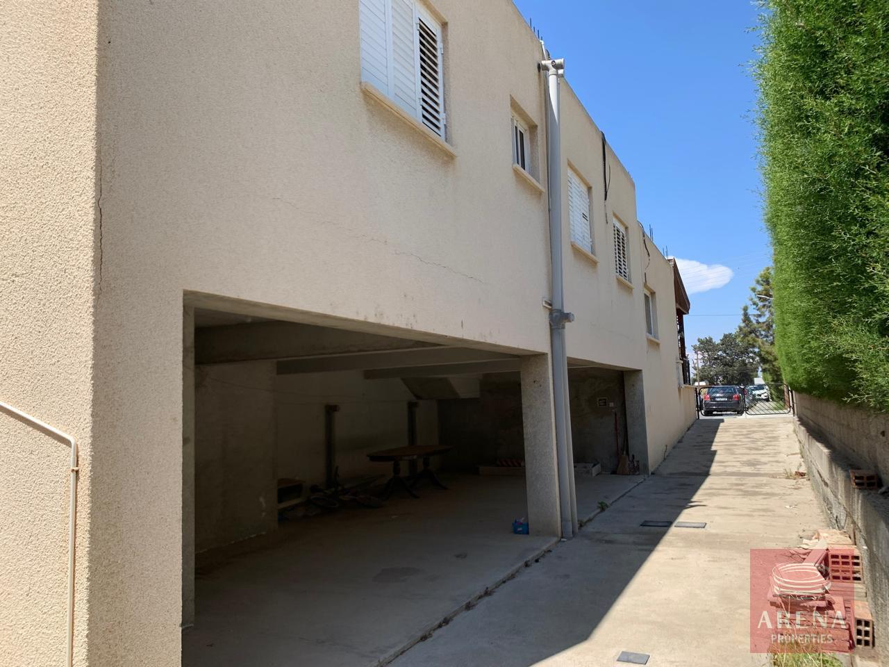 1-VILLA-MENEOU-10351-17-3