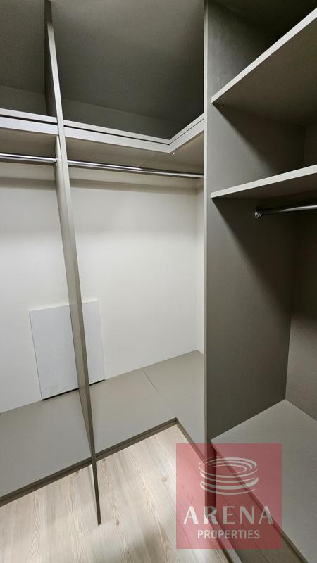 1-VILLA-N-KITI-10443-19-2