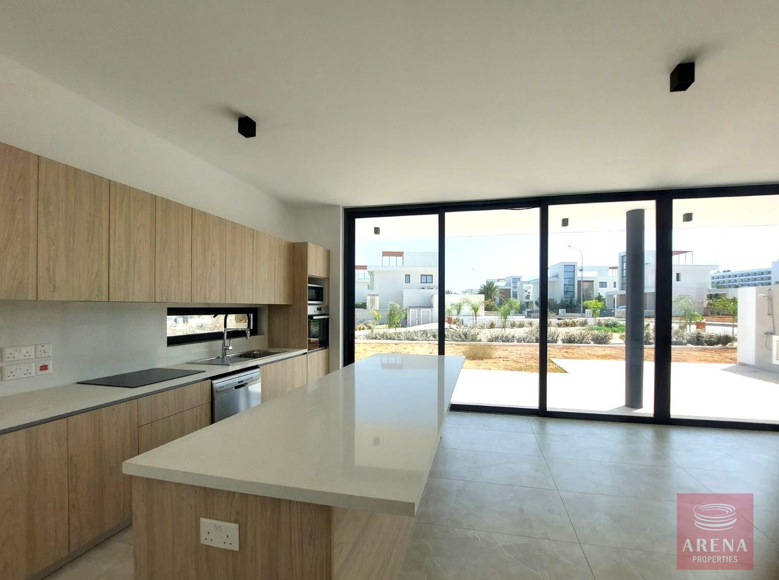 1-VILLA-PROTARAS010196-11-5