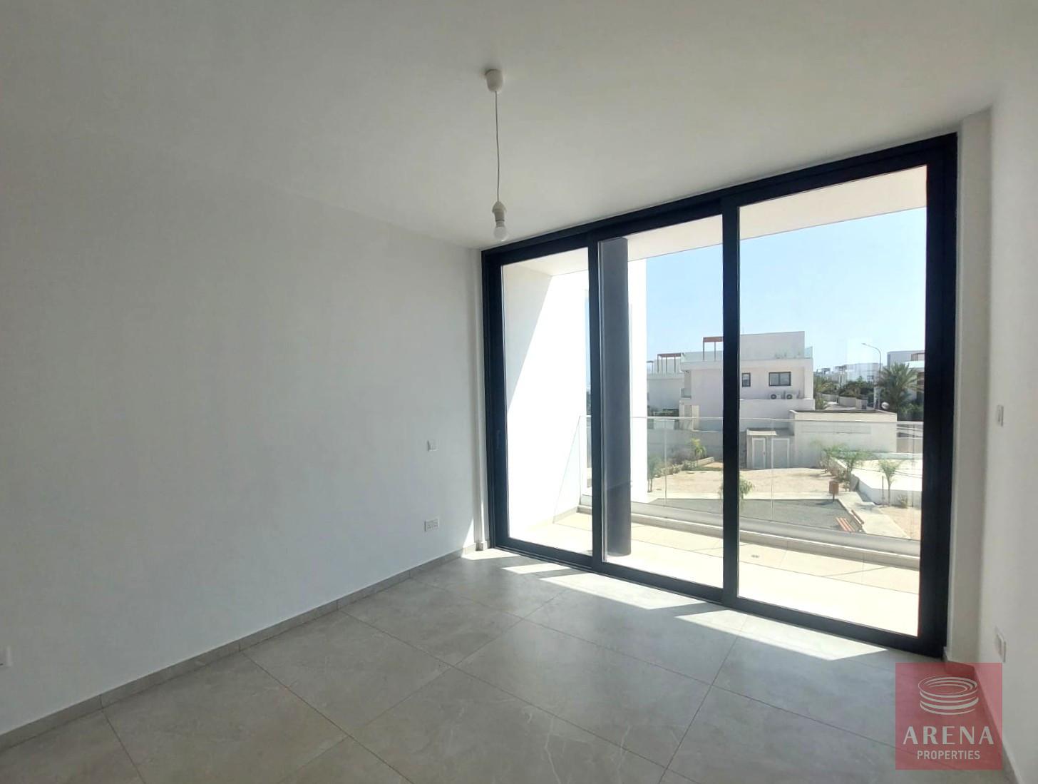 1-VILLA-PROTARAS010196-31-5