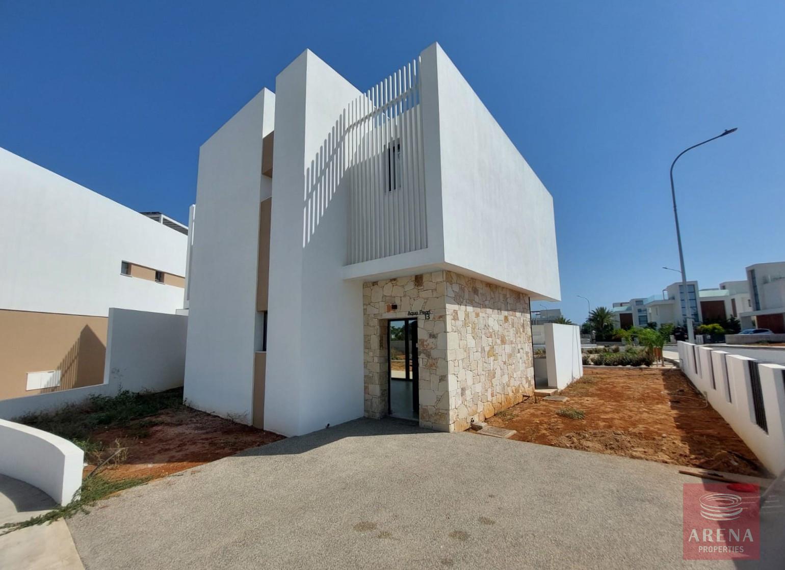 1-VILLA-PROTARAS010196-36-5