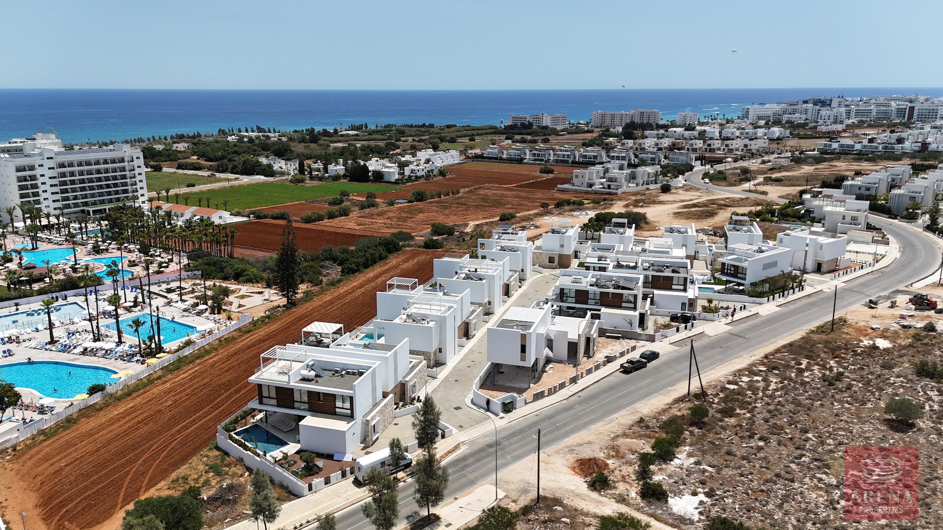 1-VILLA-PROTARAS010196-37-5