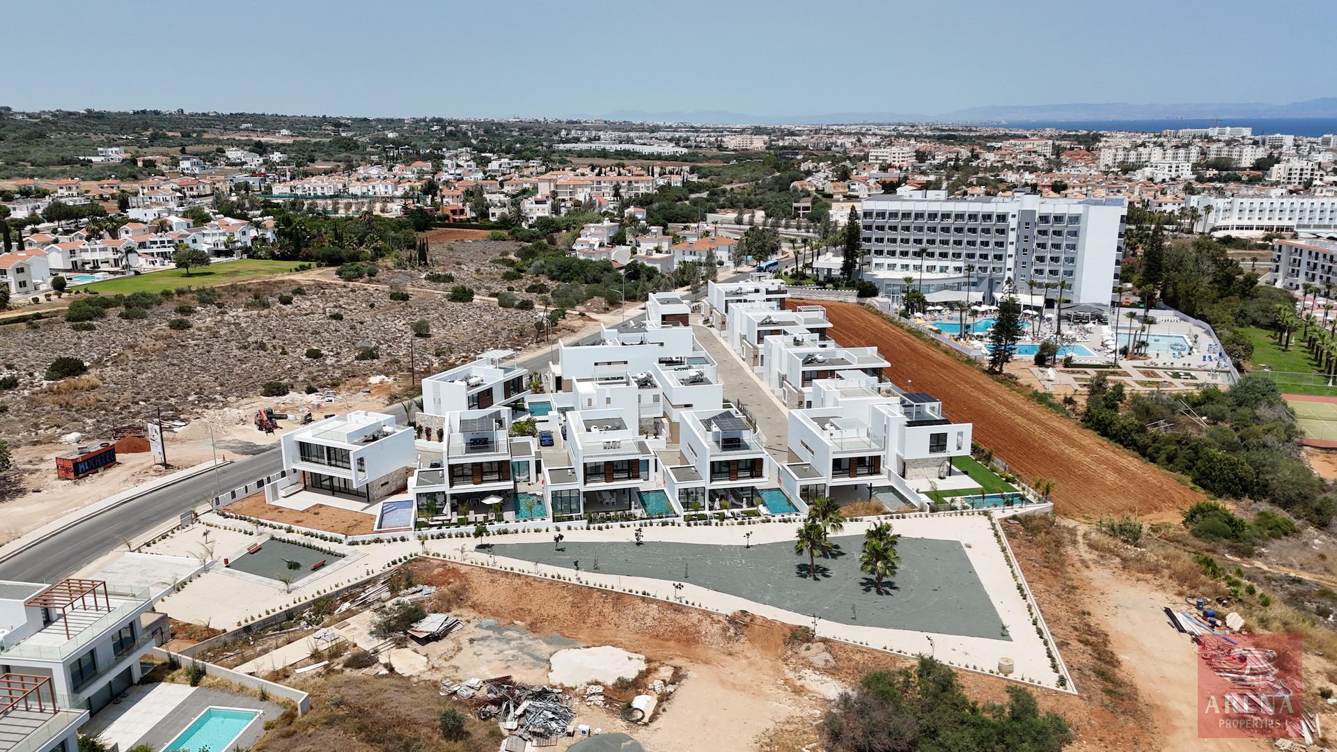 1-VILLA-PROTARAS010196-39-5