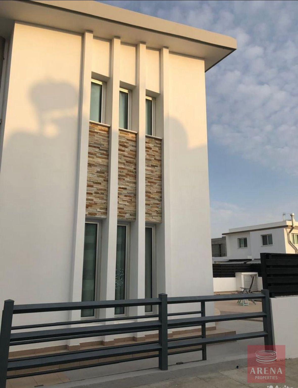 1-VILLA-PYLA-10381-10-3