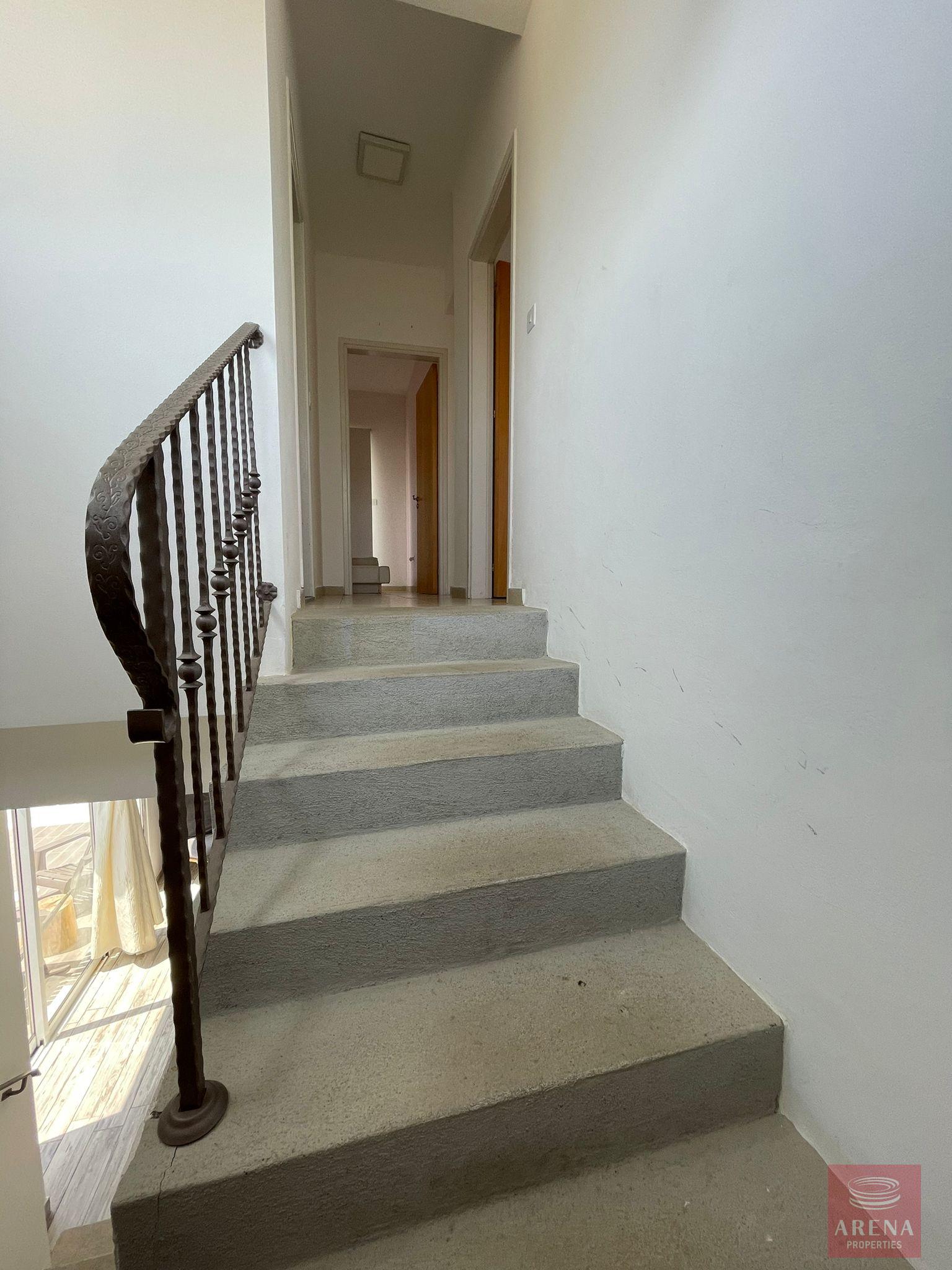 1-VILLA-RENT-DERYNIA-10065-13-1