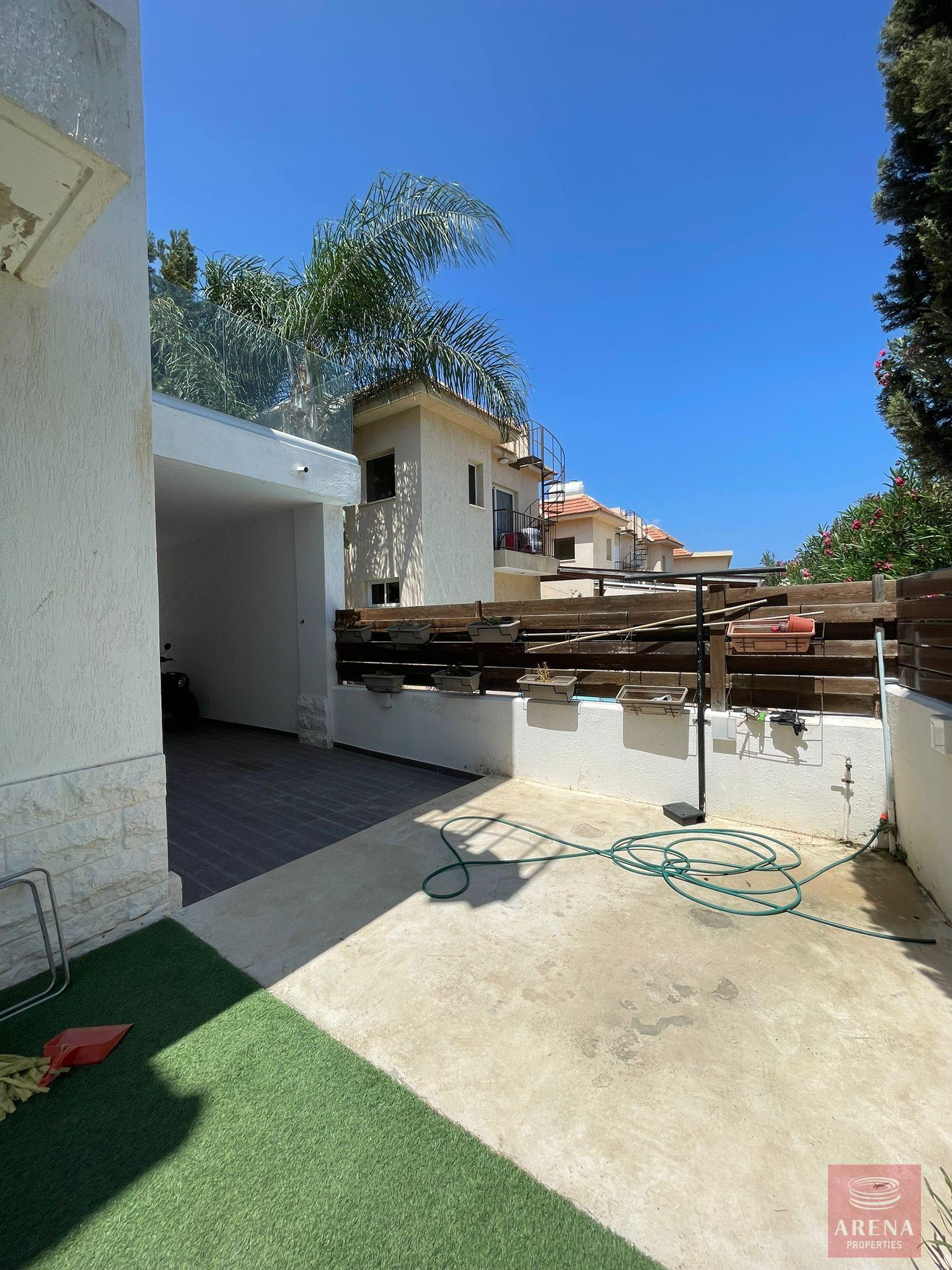 1-VILLA-RENT-DERYNIA-10065-21-1