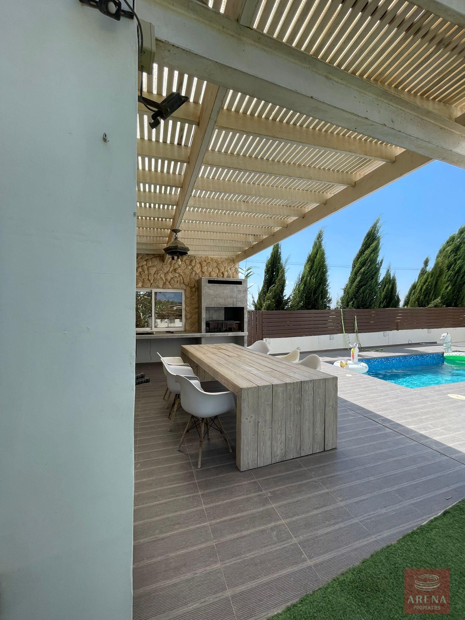 1-VILLA-RENT-DERYNIA-10065-5-1