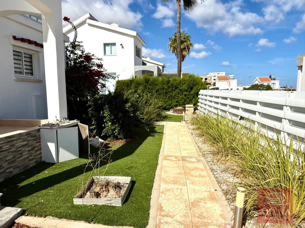 1-VILLA-RENT-PERNERA-10327-37-3