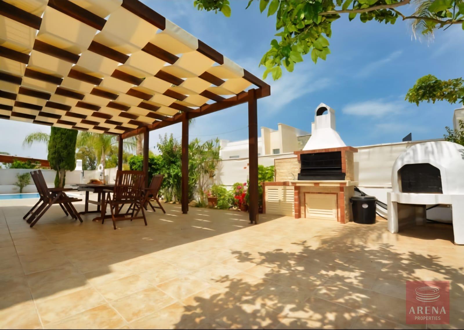 1-VILLA-RENT-PROTARAS-10249-27-4