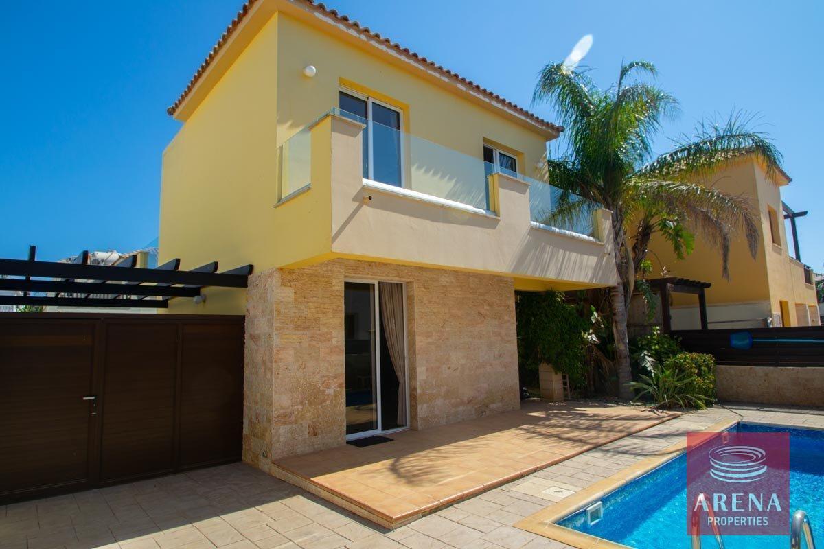 1-Villa-in-Ayia-Thekla-5418-1