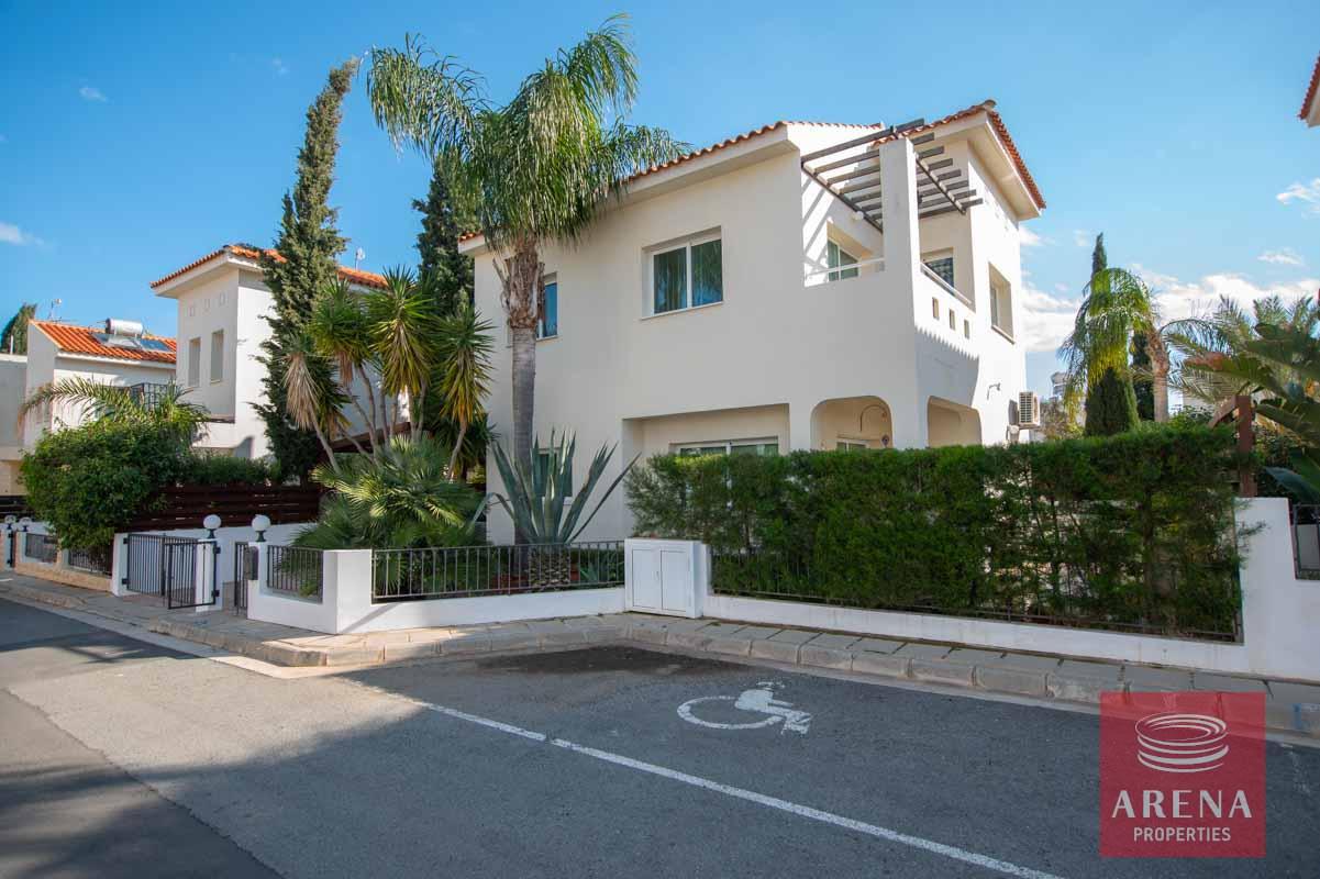 1-Villa-to-buy-in-Ayia-Triada-5946-2
