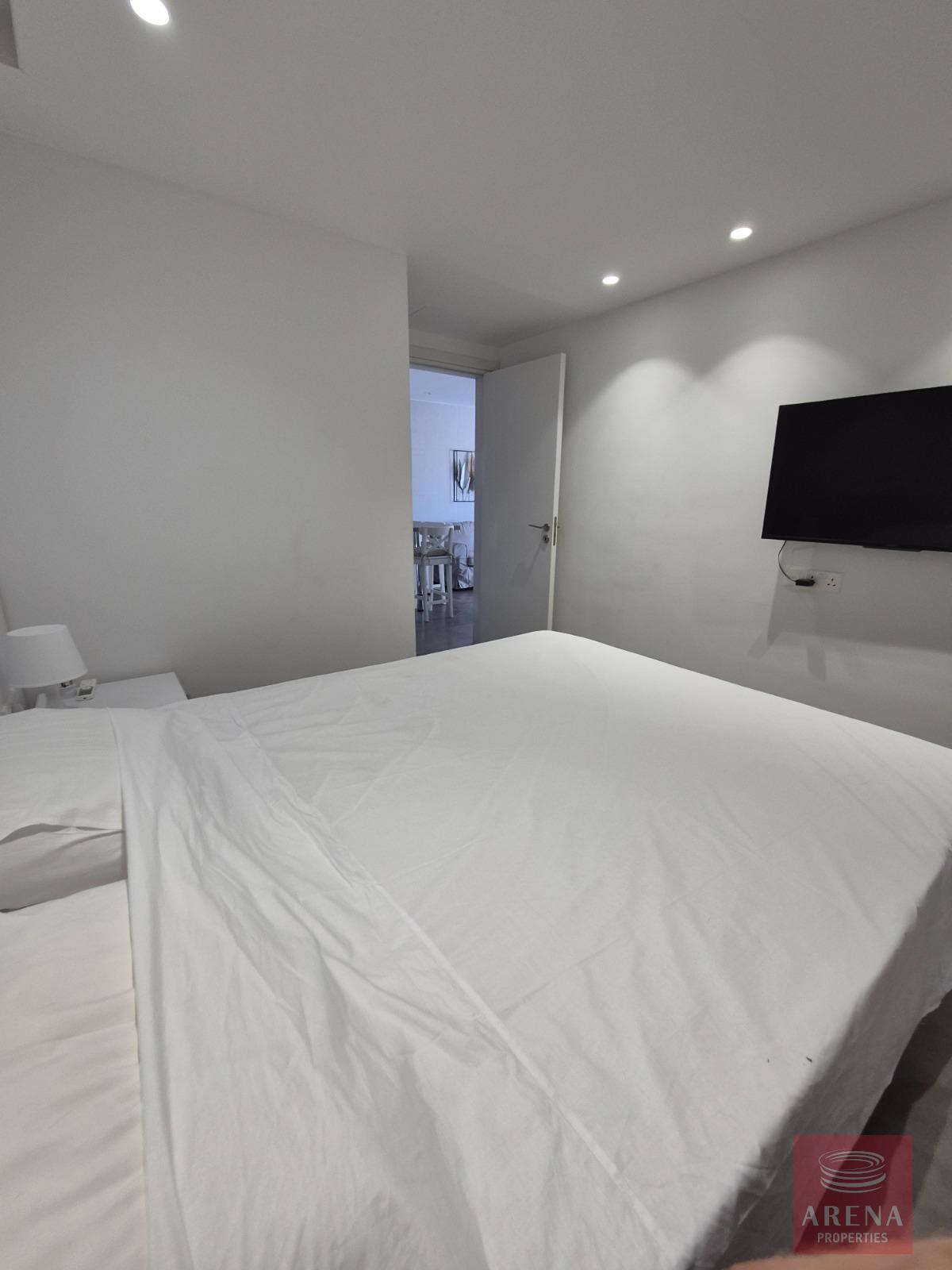 1-apt-aia-napa-10488-10-3