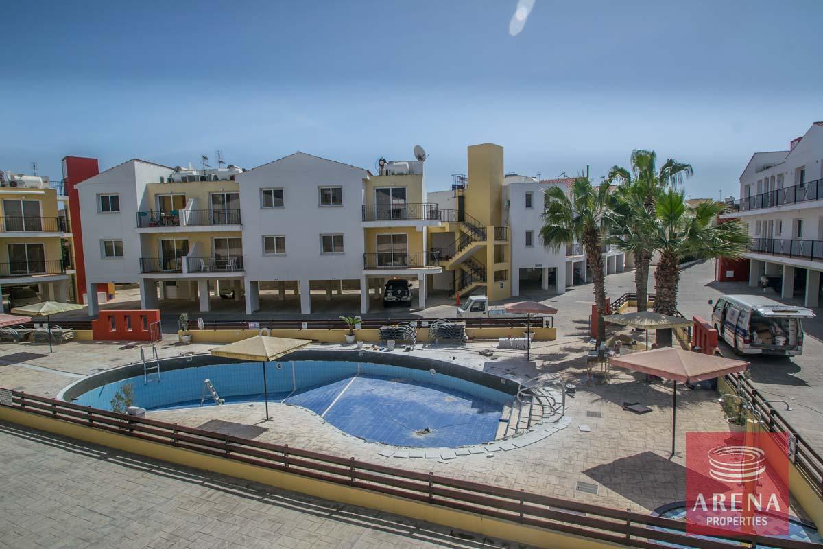 1-apt-for-rent-5444-1