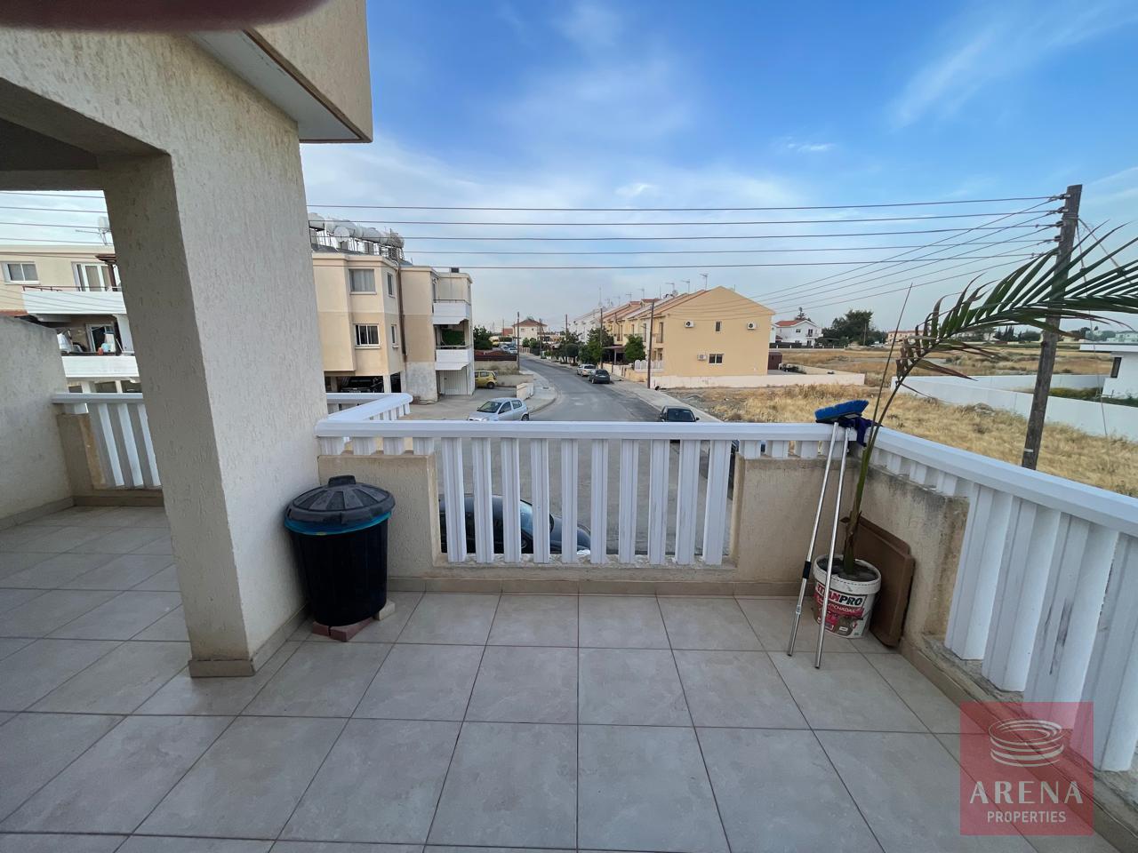 1-apt-in-kiti-9449-1