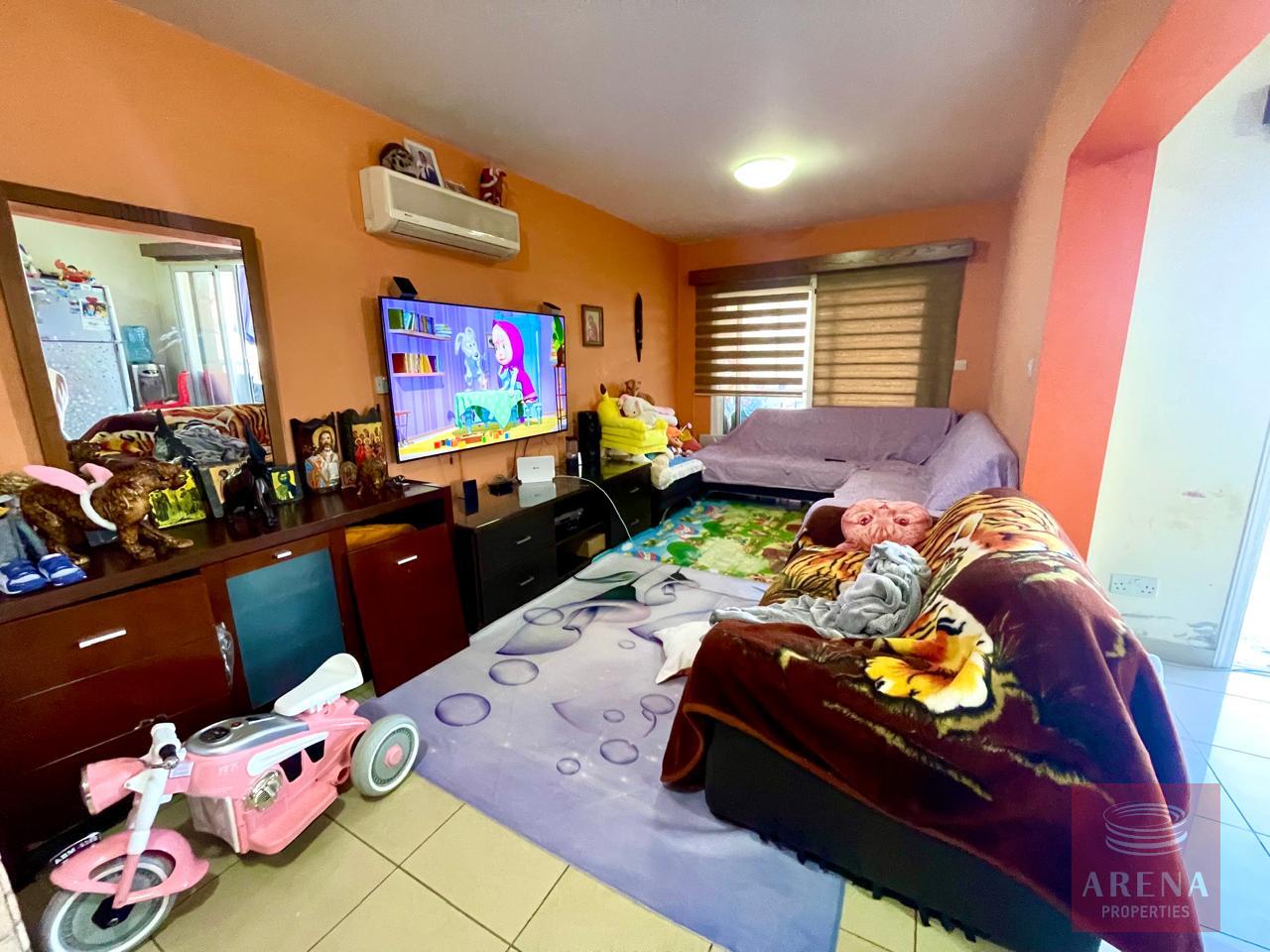 1-apt-in-kiti-9449-15