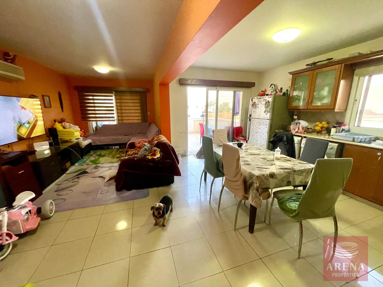 1-apt-in-kiti-9449-16