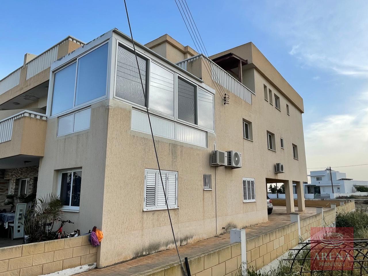 1-apt-in-kiti-9449-3