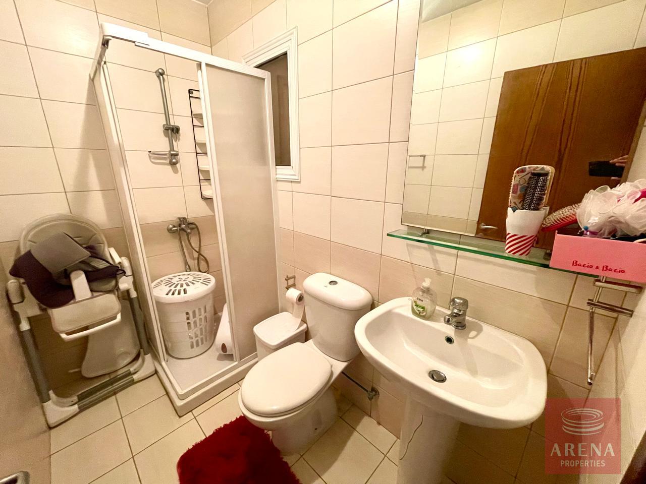 1-apt-in-kiti-9449-8