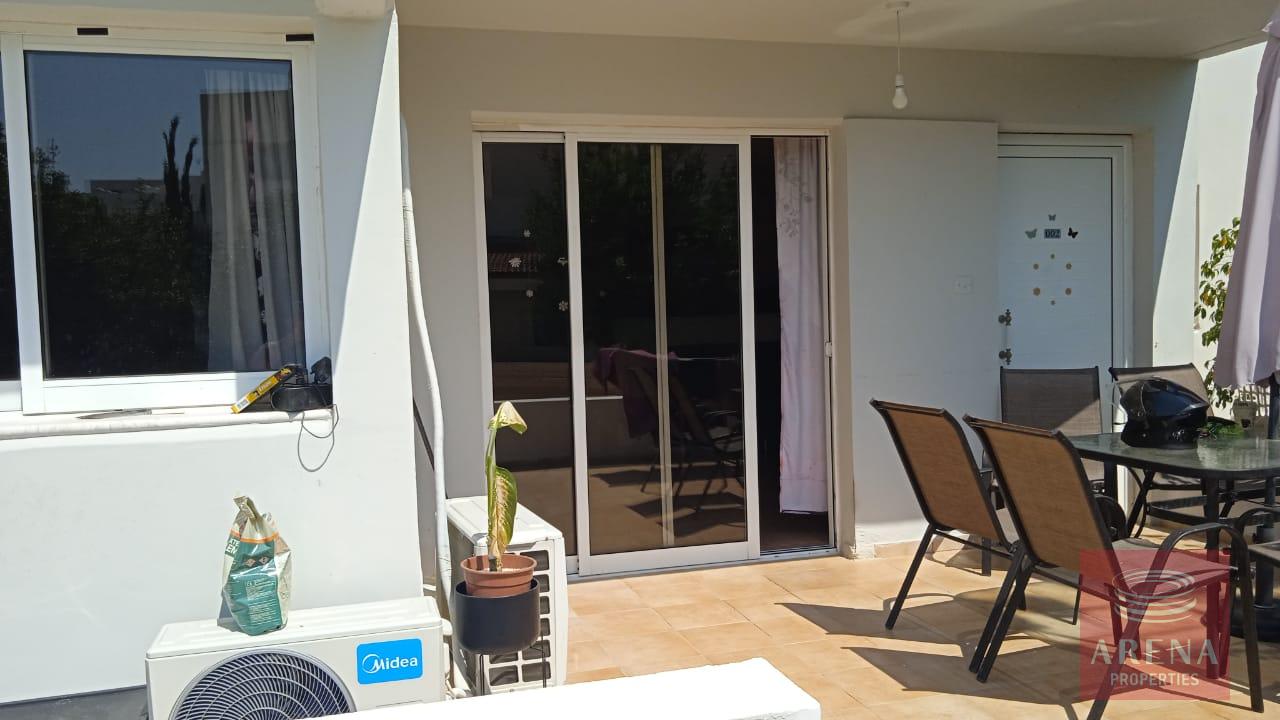 1-apt-livadia-9912-12-1