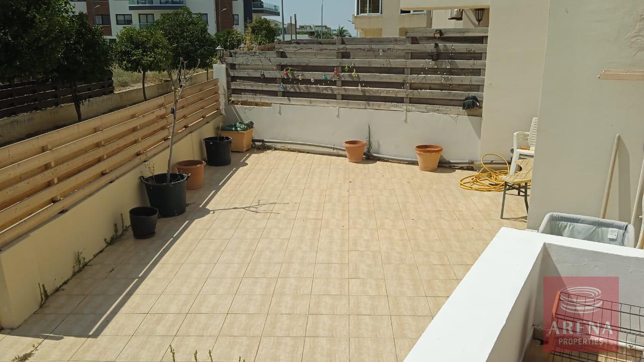 1-apt-livadia-9912-2-1