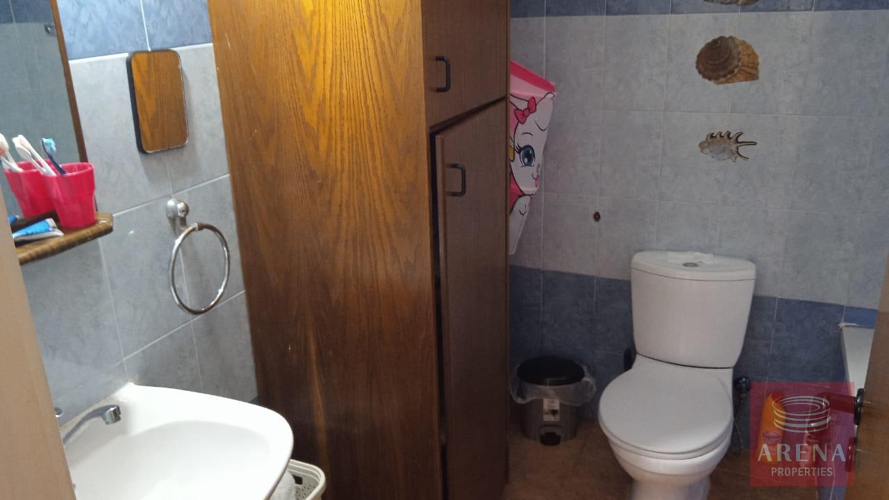 1-apt-livadia-9912-6-1