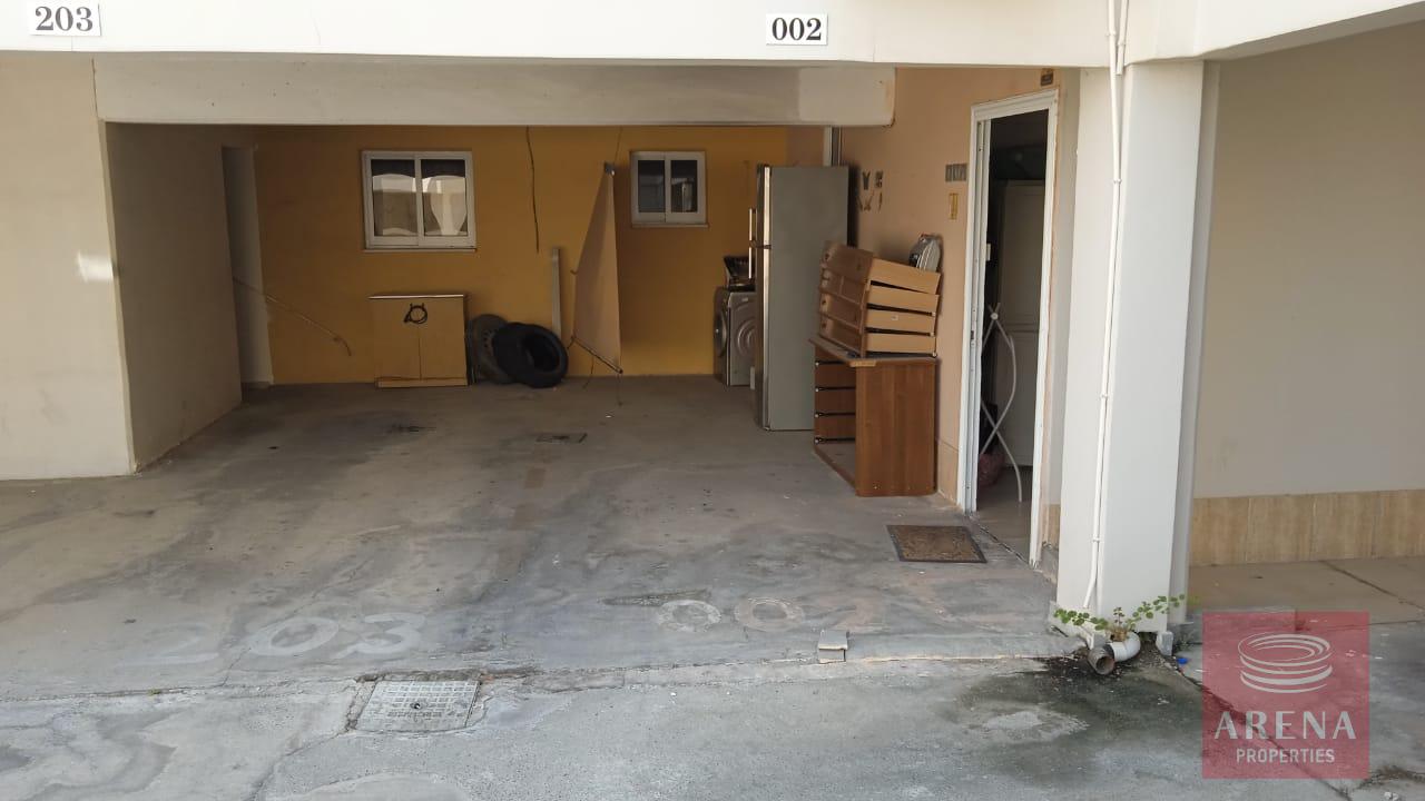 1-apt-livadia-9912-9-1