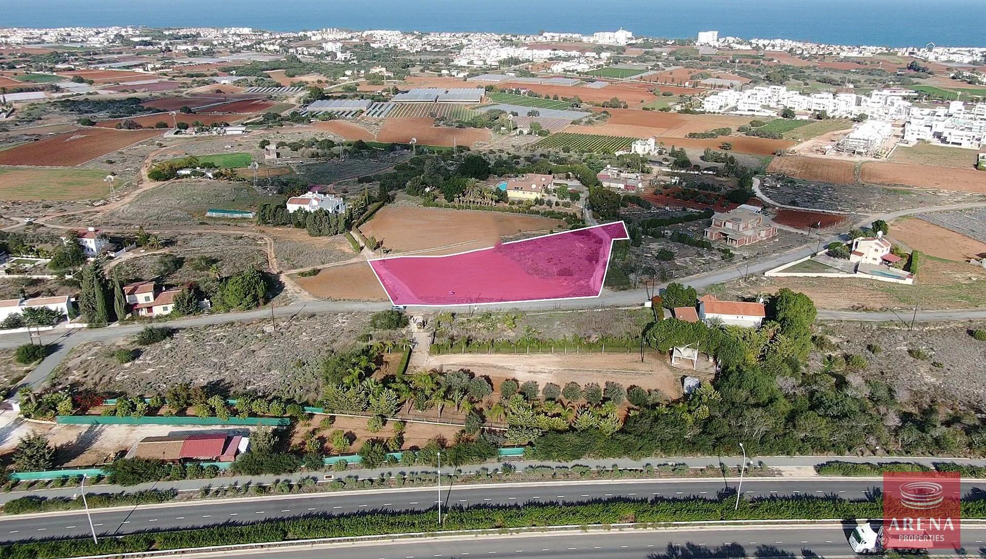 1-land-in-paralimni-9208-1