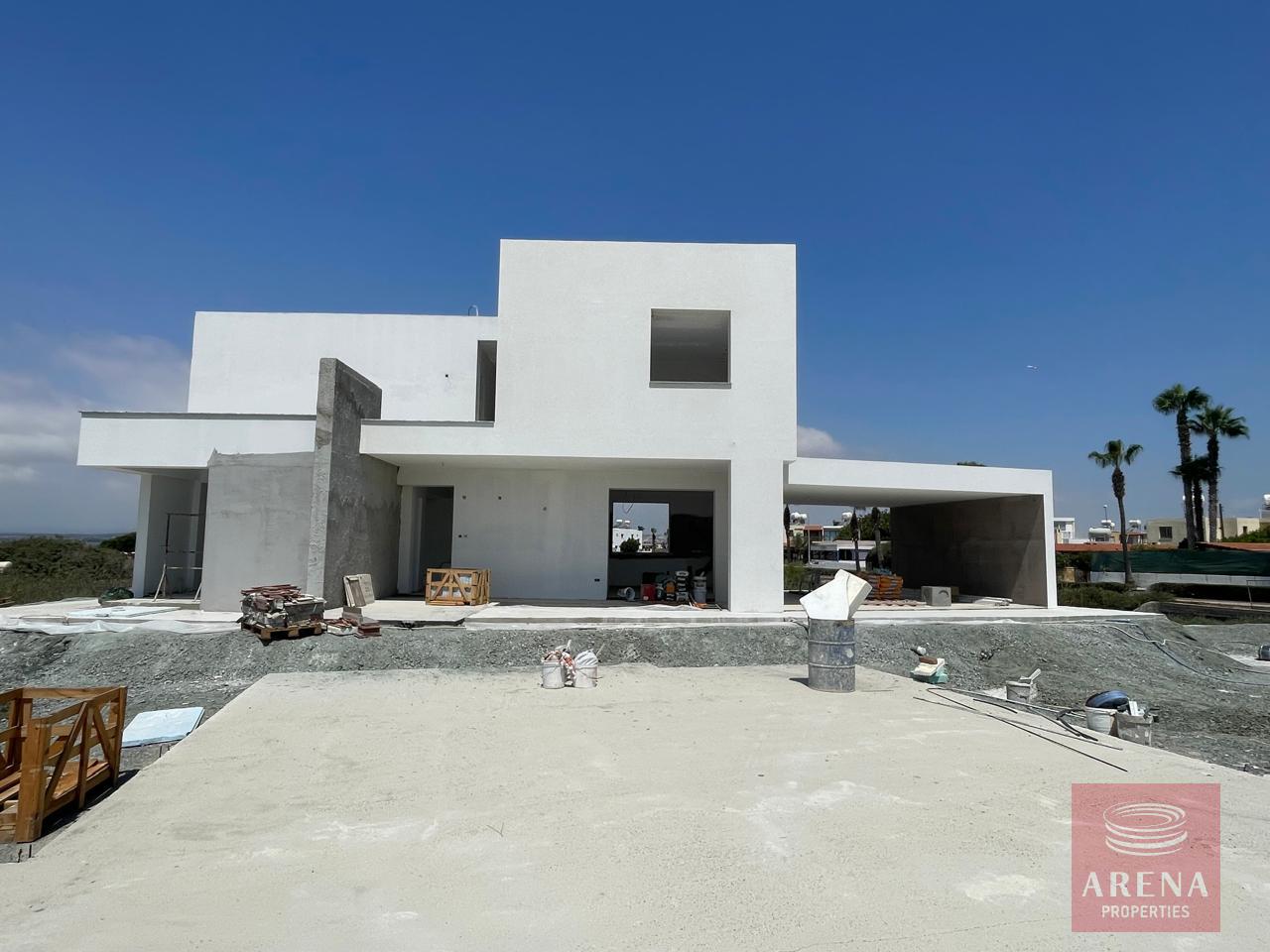 1-seafront-villa-pervolia-10104-1-2