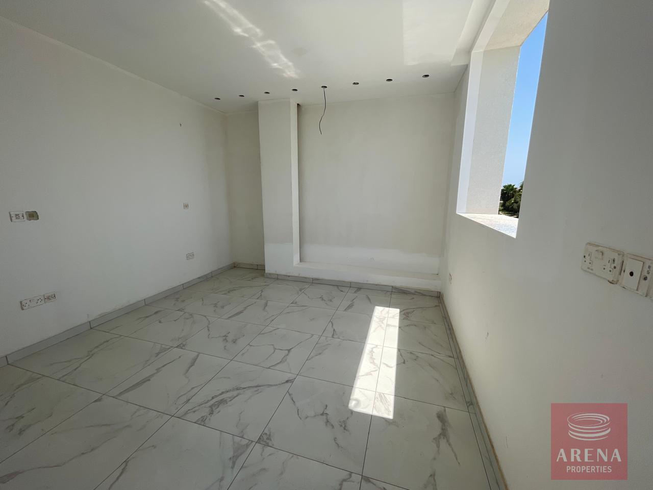 1-seafront-villa-pervolia-10104-14-2