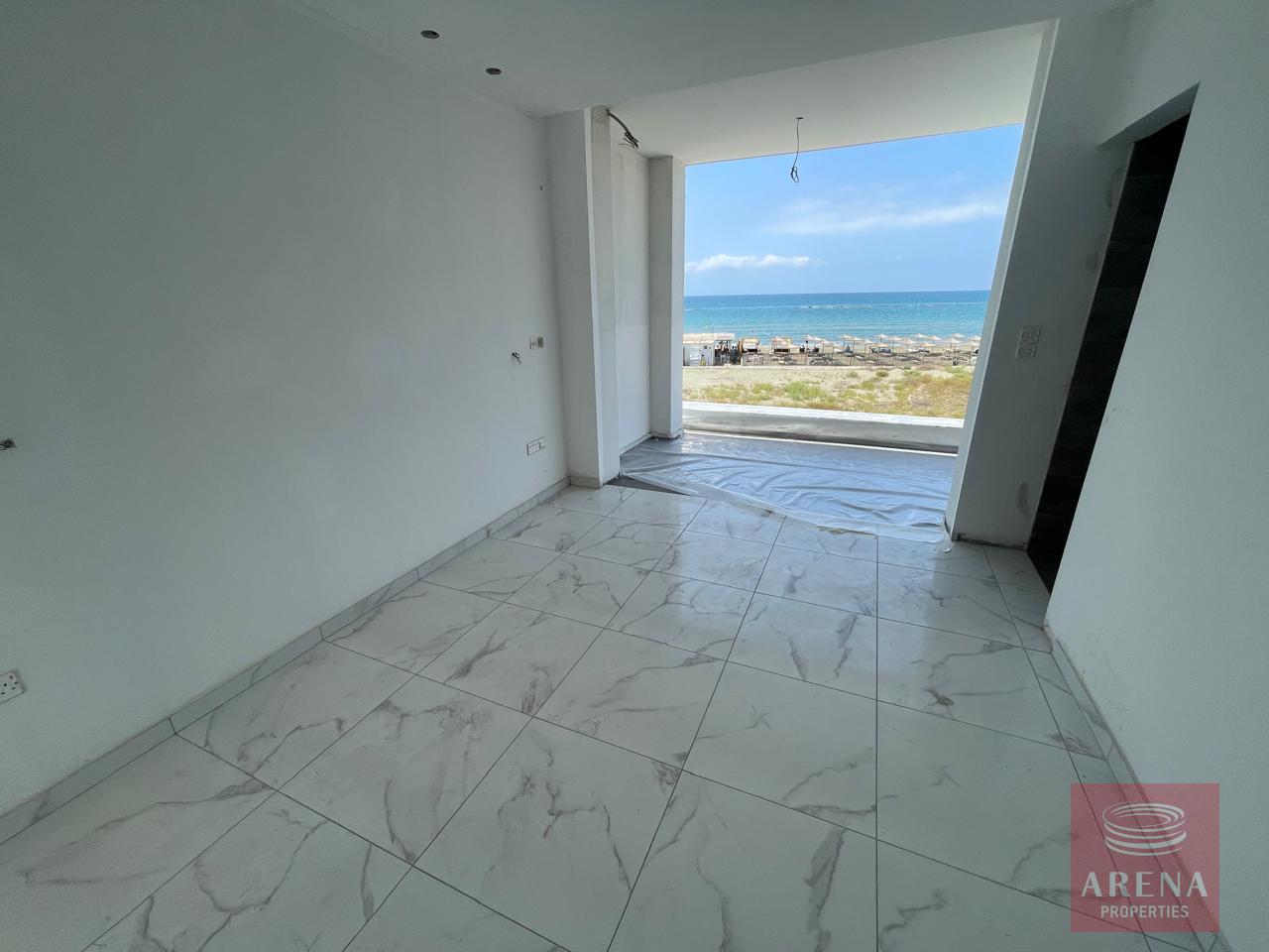 1-seafront-villa-pervolia-10104-9-2