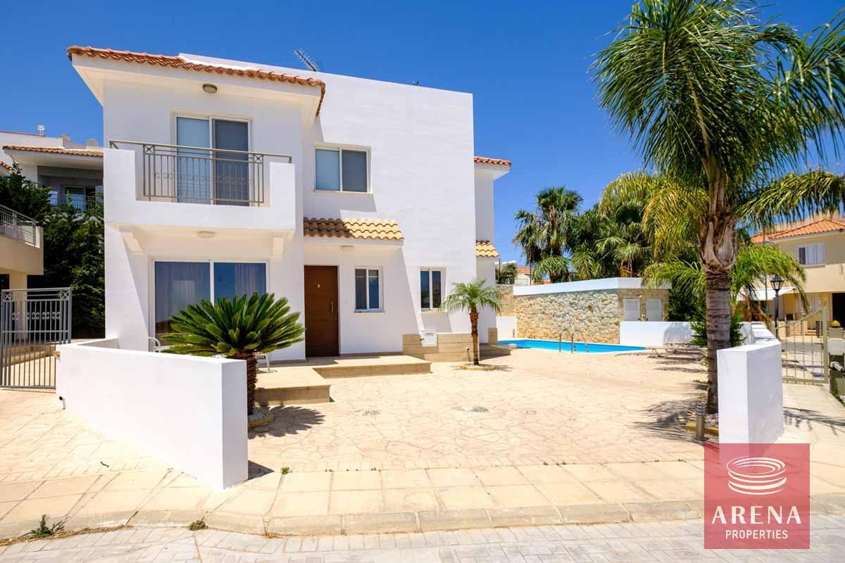 1-villa-in-Paralimni-for-sale-5787-1