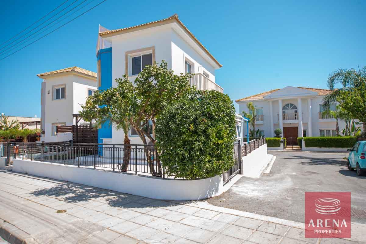 1-villa-in-ayia-thekla-5736-2