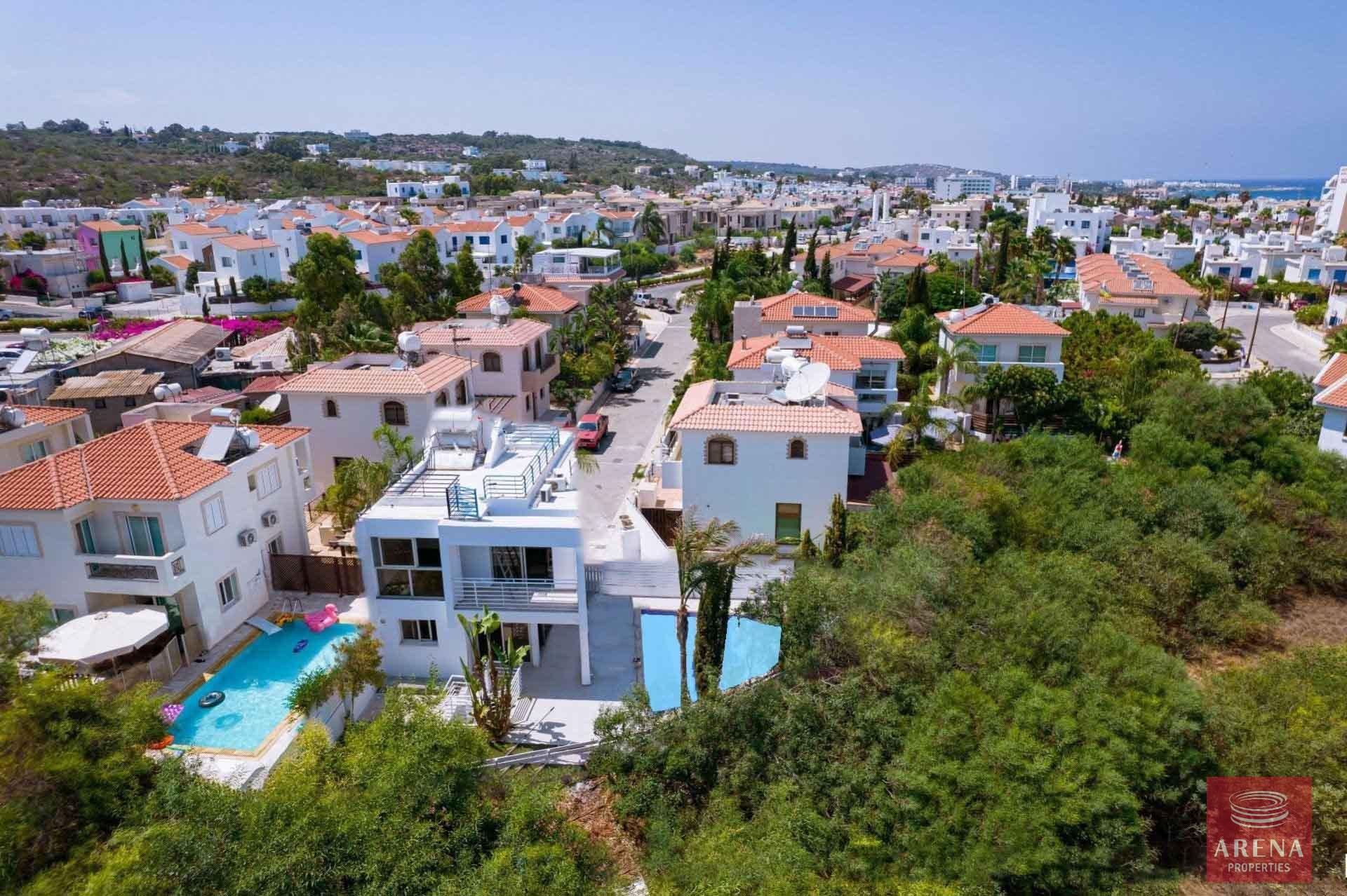 1-villa-in-cape-greco-6453