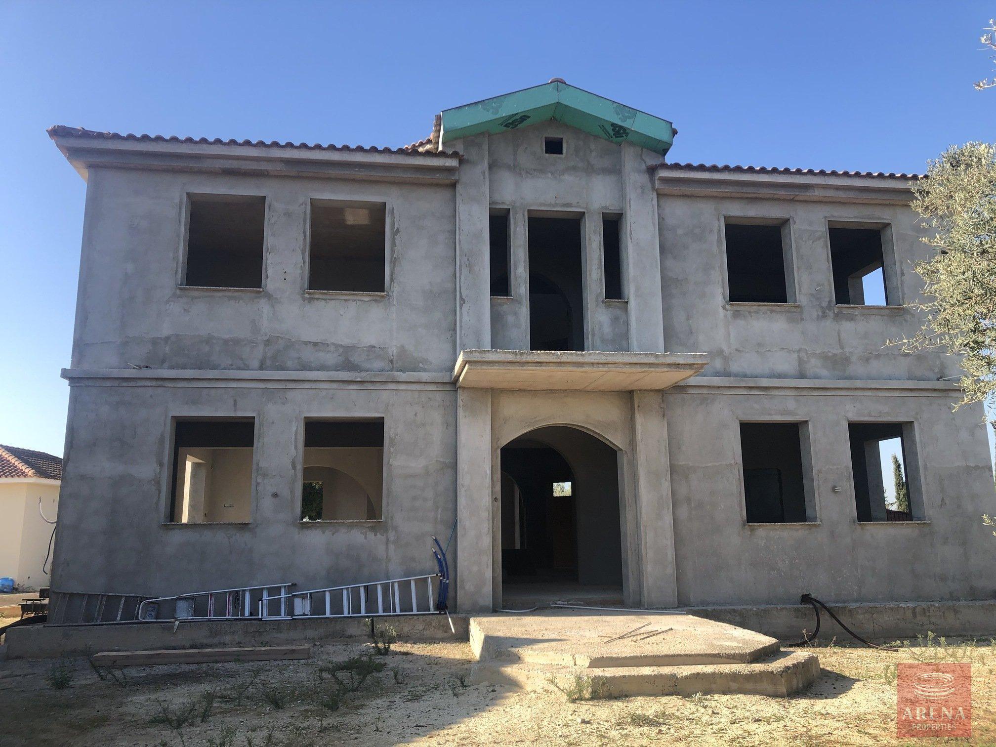 1-villa-in-frenaros-5106-3