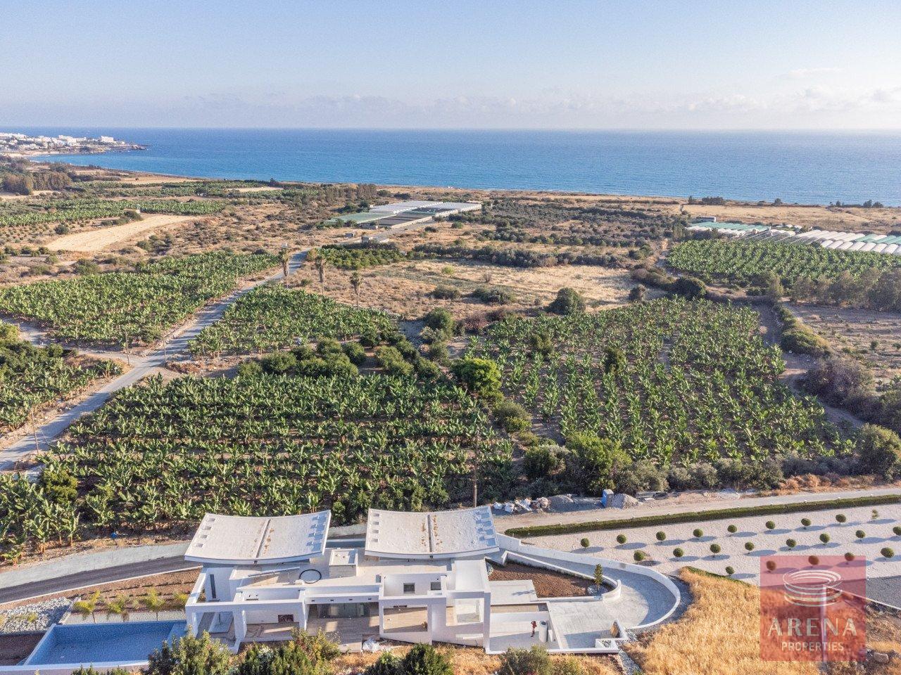 1-villa-in-kissonegra-9708-5