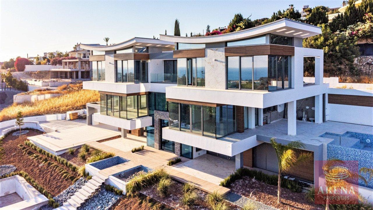 1-villa-in-kissonegra-9708-9