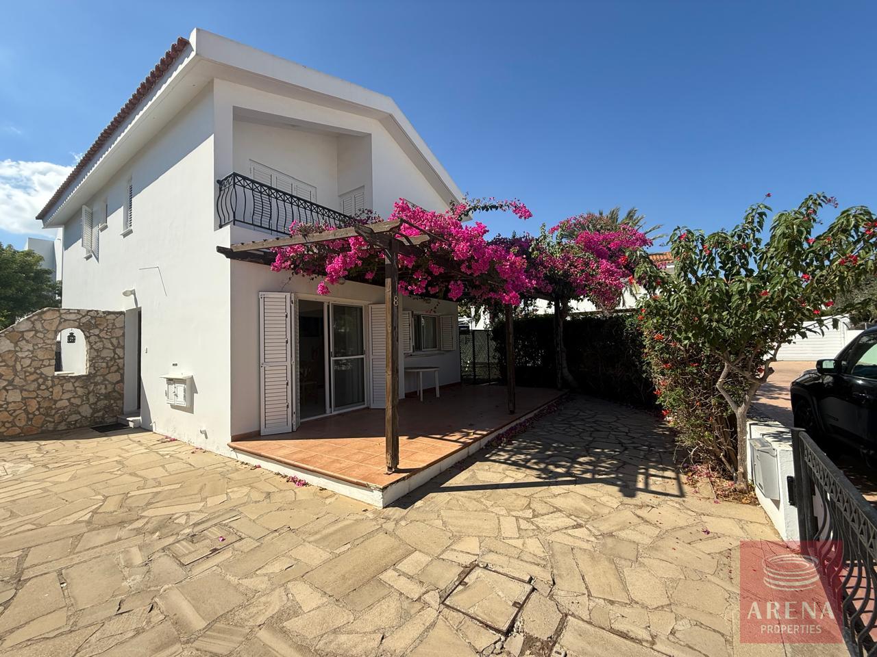 1-villa-in-pernera-10261-1-3