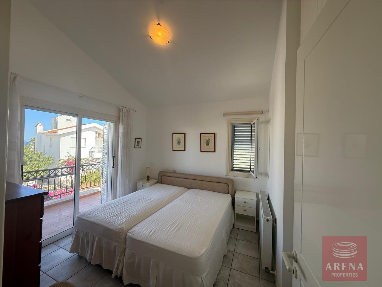 1-villa-in-pernera-10261-13-3