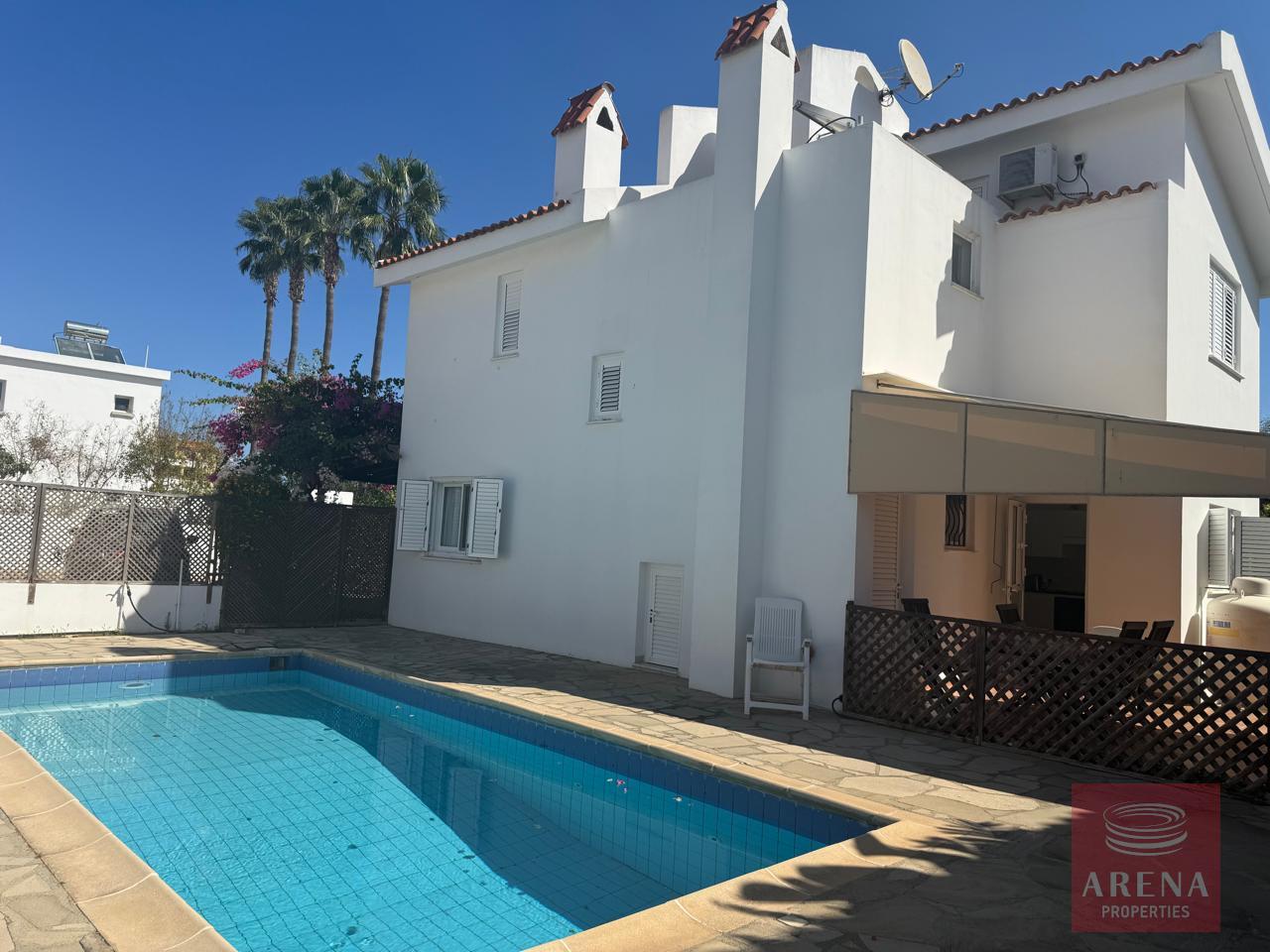 1-villa-in-pernera-10261-34-3