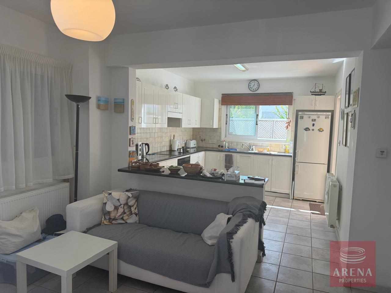 1-villa-in-pernera-10261-36-3