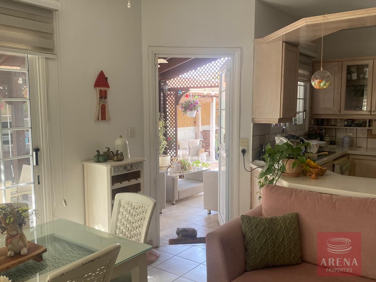 1-villa-kiti-10032-11-3