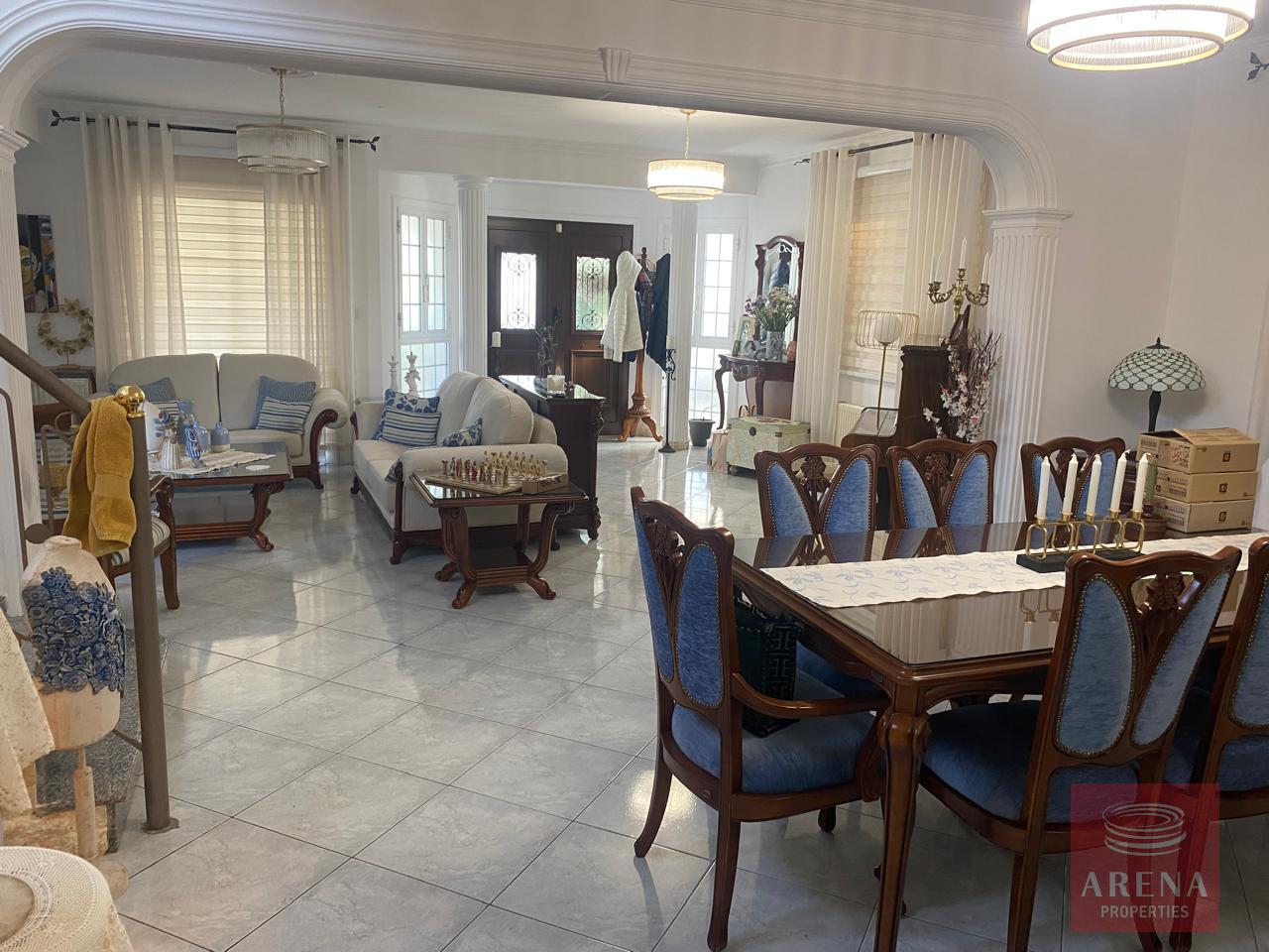 1-villa-kiti-10032-18-3